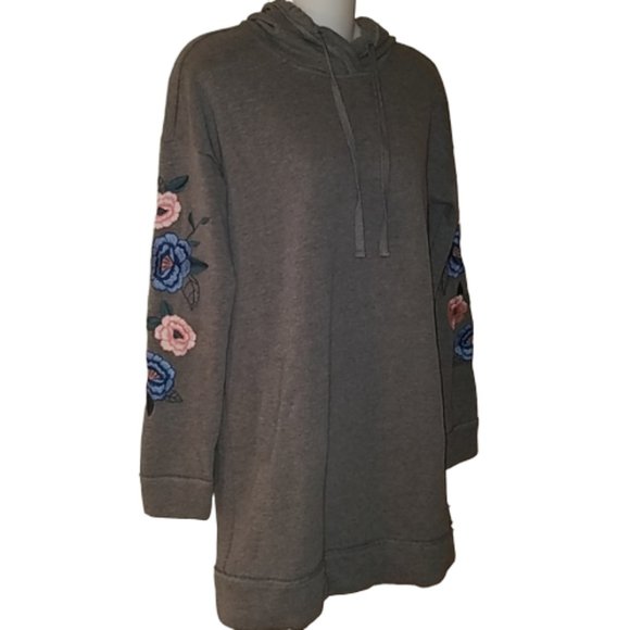 Hollister Embroidered Gray Hoodie w/ pockets - Picture 3 of 8